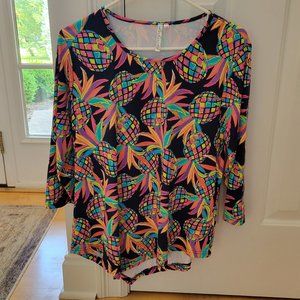 Lulu B 3/4 Sleeve Asymmetrical Top, Size M, UPF 50, Colorful Pineapples